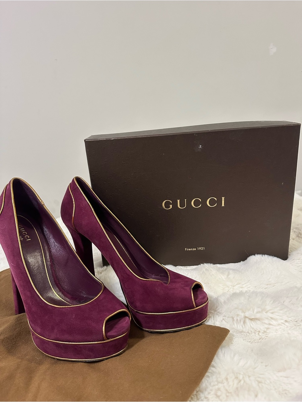Gucci Purple Suede Peep Toe Platform Heels Size 40